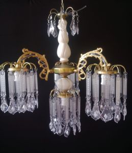 Lampu gantung ruang tamu minimalis / lampu gantung ruang tengah murah / lampu gantung cabang modern / lampu unik / lampu hias / lampu hias / lampu klasik Lampu Gantung Crystal Berwarna - Lazada