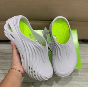 Giày sục crocs chuẩn xịn chống hôi chân nhựa tế bào êm mềm đúc liền khối siêu bền đi mưa lội nước đi biển Echo Wave cho nam màu ghi