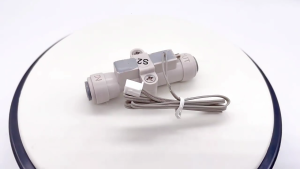 1/4 "Cảm biến lưu lượng nước cấp thực phẩm chuyển đổi lưu lượng kế chất lỏng mét nhẹ dễ dàng cài đặt được sử dụng để thiết bị đựng nước uống