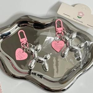 Móc Khóa Charm Chó Bóng Bay Inox Kèm Trái Tim Cute – Set 2 Cái – Trang Trí Túi Xách Balo Chìa Khóa