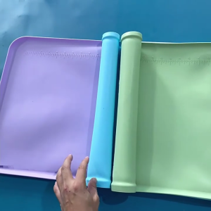 Multifunctional Foldable Kids Drawing Board Reusable Silicone Art Pad Painting Mat For Creative Play