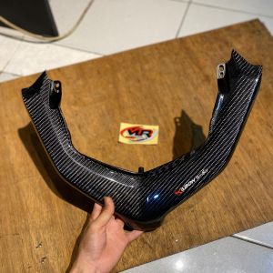 ducktail carbon yamaha new xmax connected by kabon