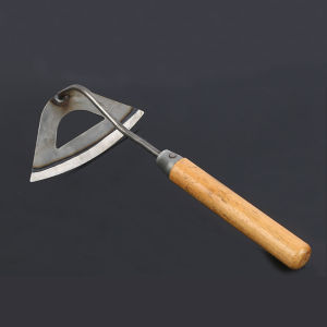 จอบดายหญ้าคมๆ จอบ จอบขุด จอบผสมปูน ผลิตจากเหล็กกล้าชั้นดี แข็งแรง ทนทาน ปากคม ไม่บิดงออ่อนตัว น้ำหนักเบา ประหยัดแรง ราคาประหยัด