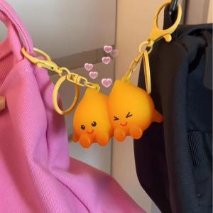 Gantungan Kunci Couple Charmander/Beli 1 dapat 2/ Gantungan Kunci 1 Set Pasangan Magnet