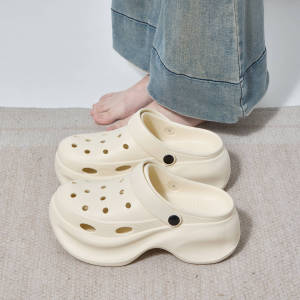 [Free Shipping] Trendy WomenS Clogs 2026 New Summer Style Thick-Soled Height-Increasing EVA Non-Slip For Beach And Outdoor Wear