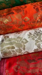 Kain Lame Kembang Bali: Dekorasi yang Elegan