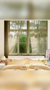 รุ่นใหม่ ins ผ้าแขวนฉากหน้าต่างสด ผ้าพื้นหลัง ผ้าหัวเตียงห้องนอน ผ้าแขวนตกแต่ง