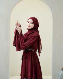 Gamis Muslimah Modern Gamis Lebaran Muslimah Elegan Aksen Mutiara