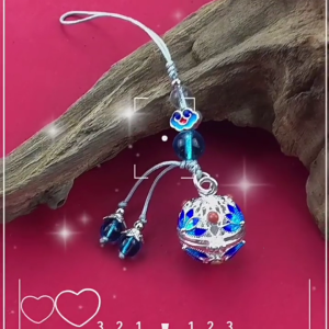 Độc đáo mặt dây chuyền Rỗng Keychain Mặt dây chuyền hoa dây đèn móc khóa màu xanh Keyring của phụ nữ thời trang Keyring trang trí