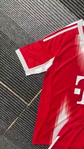 2526 Bayern home and away jerseys Müller Kane Gnabrykimiši Musiala Kim Min-jae fan edition