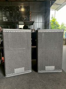 ตู้ลำโพงเปล่ากลางแหลม สูตรRCF สำหรับใส่ดอก8นิ้ว อุปกรณ์ครบ ตู้ผลิตจากไม้อัดแท้ ตะแกรงปั๊มพร้อมฟิลล์เตอร์กันฝุ่น