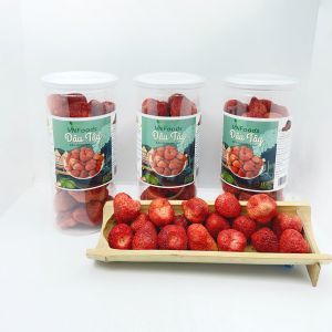 200Gr Dâu Tây Sấy Giòn Đà Lạt VNFoods - Đặc Sản Ngon Từ Vùng Cao Nguyên