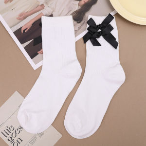 ILOVEDIY ถุงเท้าสามมิติข้างถุงเท้าโบว์ขนาดใหญ่ถุงเท้าสไตล์มหาลัยยาวครึ่งน่องอเนกประสงค์สไตล์เกาหลี