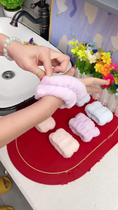 3PCS Plush Wristband Hairband Set for Washing Face Plush Wrist Hairbands Wash Towel Terry Cloth Prevent Water Spilling