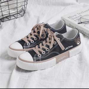 YASMINALSHOP11 -sepatu wanita terbaru 2024 Sepatu Sneakers Sekolah Dan Wanita lucu Motif Beruang Bordir Kekinian COD BAYAR DI TEMPAT