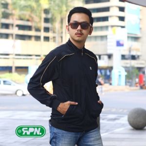 Jaket Tracktop Modis: Gaya Kasual yang Trendy