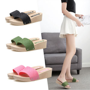 (พร้อมส่ง) รองเท้ารัดส้น รองเท้าแตะ ☝2020 ใหม่แฟชั่นรองเท้าแตะส้นสูงส้นสูงแบบสวมด้านนอกของผู้หญิงรองเท้าแตะพื้นหนาตาข่ายสีแดงรองเท้