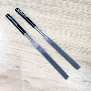 Dũa Dẹp Phi5 x 180mm x 10mm Chất Liệu Thép Cán Bọc Nhựa Có 2 Phân Loại Mua Hàng Cho Bạn Chọn Lựa
