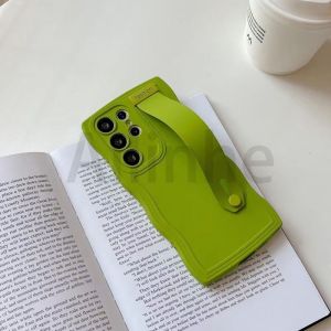For Samsung Galaxy S24 S23 S22 S21 Ultra Plus S23 S21 S20 FE Phone Case Candy Color Waves Liquid Soft Silicone Wristband Holder Protective Phone Cover