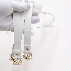 sm Bóng bịt miệng silicon trắng ba lỗ cỡ nhỏ có khóa cài thoáng khí dùng cho người lớn.