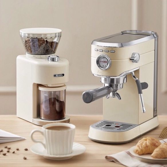 BAE418 Barsetto Italia Espresso 20 Bar Coffee Machine 35 Grinder