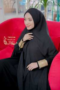 Gamis hermosa bahan jetblack manset zipper gold-gamis hitam pekat variasi manset gold-jetblack arab