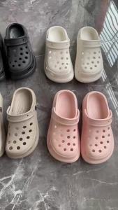 2026 New Croc Shoes For Parent-Child Versatile DIY Shoe Decoration Indoor And Outdoor Wearable Sandals Thick-Soled Garden Shoes For Women