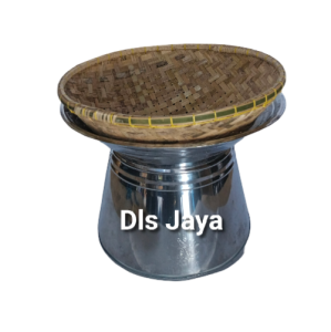 Dandang kecil Stainlees plus kukusan bambu / Seeng stainlees