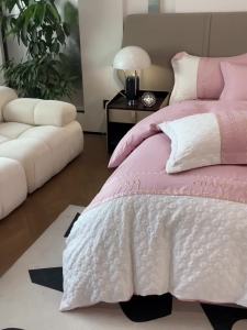 High-end Light Luxury French Style Small Fragrance Bed Embroidery Four-piece Set Washed Cotton Quilt Cover Bedding Set Three-piece Bed Sheet Set LZD