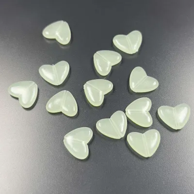 40 Pcs Flat Heart Beads 11mm Glow in the Dark DIY Beads Art and Craft
