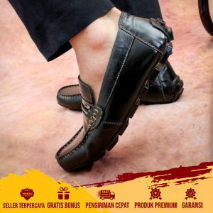 DOLCIMOD - Sepatu Pantofel Pria Kulit Sapi Formal Slip On Loafers Pull On Crocodile Pantovel Pantopel Acara Resmi Pesta Mewah Kerja Kantor Pernikahan Kondangan Hitam Cokelat Moccasin Pansus Cardinal Panarbody