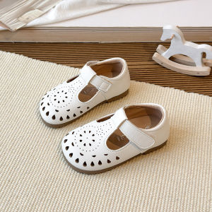 New Kids Sandals Girls Breathable Cut-outs Kid Beach Shoes for Girl Sandals Black Red White Flat Heel Children Footwear J03253