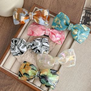 HOUMENG กรดอะซิติก กิ๊ปหนีบผมอาซีเตท โบว์น๊อต สีลูกอมสี กิ๊บติดผมโบว์ แฟชั่นสำหรับผู้หญิง ผ้าโพกศีรษะ คลิปผม rhinestone สาวๆ