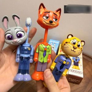 Set 3 chiếc bàn chải đánh răng cho bé mix đủ nhân vật hoạt hình lấy cảm hứng từ phim Zootiphia