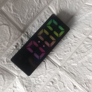 Jam Digital LED Modern Warna-Warni DS 3806L/C dengan Pencahayaan