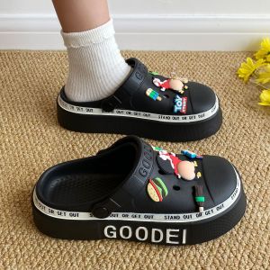 [Free Shipping] Cute cartoon thick-soled height-increasing clogs for women new summer fashion outdoor closed-toe sandals