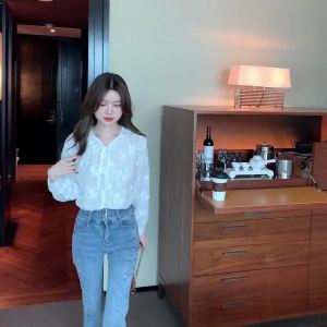 Ammin Áo Sơ Mi Hoa Thêu ba chiều dài tay dài cho nữ mùa xuân và mùa thu thêu ba chiều kiểu Hàn Quốc dáng rộng sang trọng Áo Voan Thêu ỐNg tay phồng cổ chữ V thắt lưng bản nhỏ