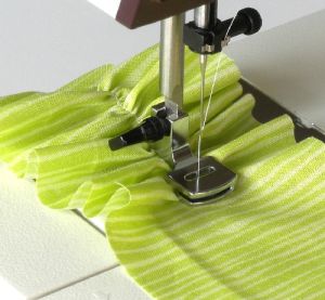 Sepatu Kerut Rempel Gathering Presser Foot Mesin Jahit Portable