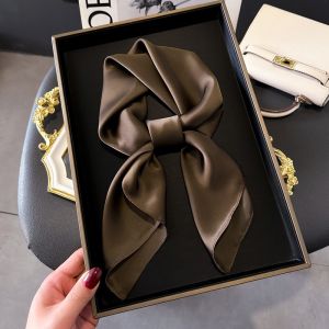 ผ้าพันคอ บาง ตกแต่ง ผ้าพันคอไหม หรูหรา อารมณ์ที่หรูหรา เป็นมิตรกับผิว ใครก็ตาม การประชุมทางธุรกิจ