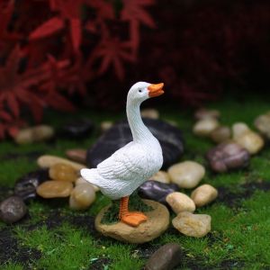 WARM HOUSEWORK Cute Mini Duck Statue Delicate Resin Crafts White Duck Ornaments Ducks Lawn Figurine Handmade Micro Landscape Decoration Garden