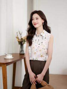 Ammin 2024 Mùa Hè Đơn Giản Ve Áo Thời Trang Một hàng khuy Không Tay áo cánh vải voan phong cách hàn quốc in hình ngôi sao Áo Blouse thanh lịch Cho Phụ Nữ