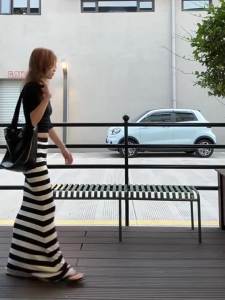 สไตล์อเมริกันสีดำและสีขาวลาย SLIM FIT bodycon Mermaid ถักกระโปรงยาวถึงพื้นสำหรับผู้หญิง + เสื้อแขนสามส่วน