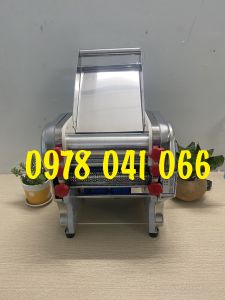 Máy cán bột lô cán 22cm cán bánh bao bánh gối chạy điện