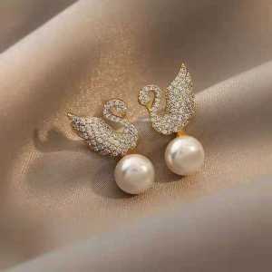 good 999 18K gold Korean Swan Zircon Pearl Style Earrings ES69167