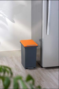 Thùng rác FITIS đạp chân nhựa COMPACT(10L-29*19*34cm)