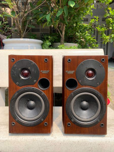 Bán cặp loa Nghe Nhạc Booksheolf Onkyo D-102AX ( loa ko lưới) bãi nhật hát hay chất âm cực kỳ chi tiết  hàng bãi nhật