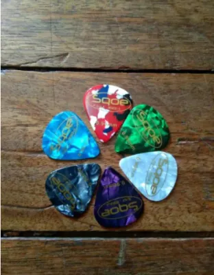 SQOE Guitar Pick 10 Pcs Assorted Size (Thin/Medium/Heavy)