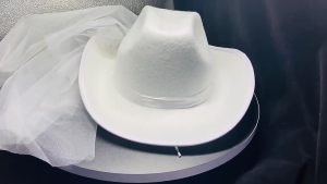 Novelty Bride Cowgirl Hat with Veil Women White Cowboy Hat Bachelorette Party Bridal Shower Dress Up Costume