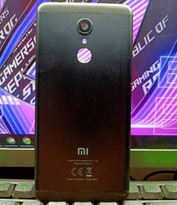 Xiaomi Redmi 5 Backdoor Backcase Tutup Belakang Casing Hitam