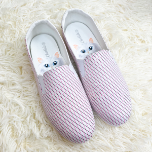 Slip On รองเท้าสลิปออนผู้หญิง ใส่ง่าย รองเท้าสวมไม่ต้องผูกเชือก น้ำหนักเบา ลาย